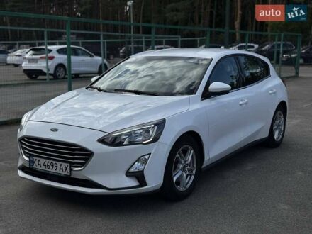Белый Форд Фокус, объемом двигателя 1.5 л и пробегом 89 тыс. км за 13900 $, фото 1 на Automoto.ua