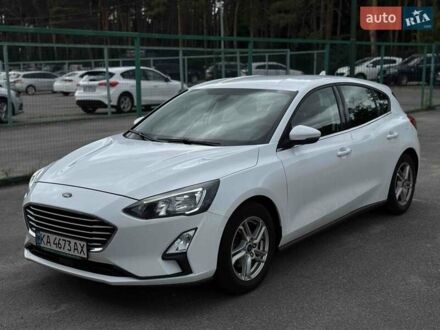 Белый Форд Фокус, объемом двигателя 1.5 л и пробегом 130 тыс. км за 12500 $, фото 1 на Automoto.ua