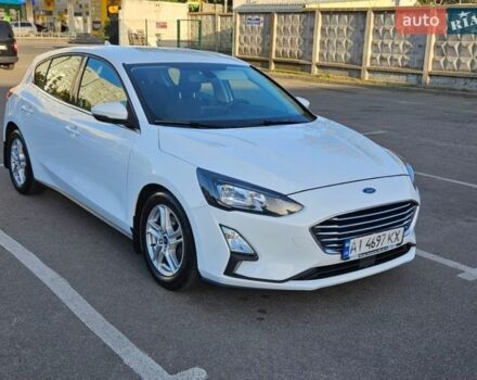 Белый Форд Фокус, объемом двигателя 1.5 л и пробегом 159 тыс. км за 13900 $, фото 1 на Automoto.ua