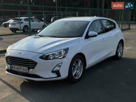 Белый Форд Фокус, объемом двигателя 1.5 л и пробегом 63 тыс. км за 14800 $, фото 1 на Automoto.ua