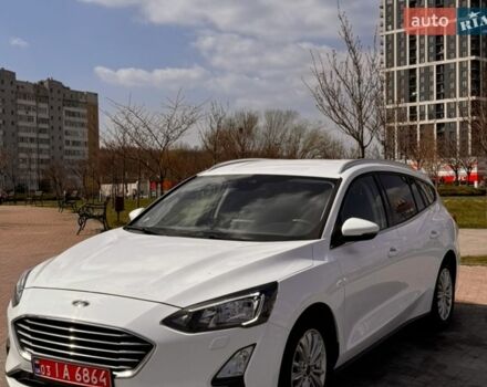 Белый Форд Фокус, объемом двигателя 1.5 л и пробегом 82 тыс. км за 14300 $, фото 1 на Automoto.ua