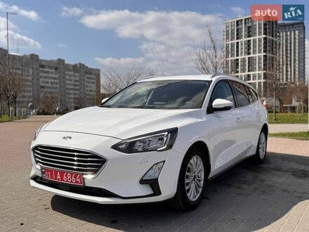 Білий Форд Фокус, об'ємом двигуна 1.5 л та пробігом 88 тис. км за 14100 $, фото 1 на Automoto.ua