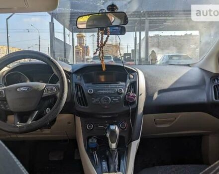 Форд Фокус 2015 у Харкові на Automoto.ua Бежевий Форд Фокус, об'ємом двигуна 2 л та пробігом 182 тис. км за 9899 $, фото 12 на Automoto.ua