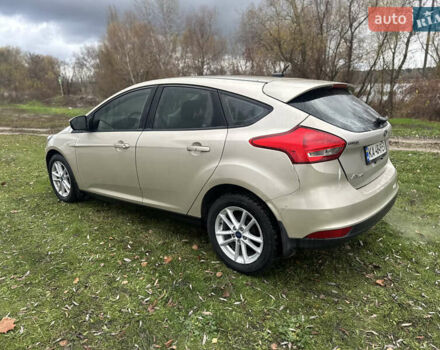 Бежевый Форд Фокус, объемом двигателя 2 л и пробегом 115 тыс. км за 7299 $, фото 5 на Automoto.ua