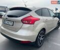 Бежевий Форд Фокус, об'ємом двигуна 2 л та пробігом 176 тис. км за 9000 $, фото 1 на Automoto.ua