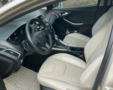 Бежевий Форд Фокус, об'ємом двигуна 2 л та пробігом 140 тис. км за 11000 $, фото 5 на Automoto.ua