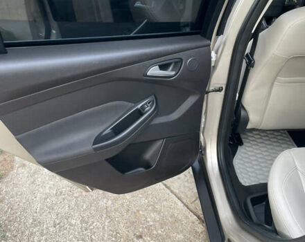 Бежевий Форд Фокус, об'ємом двигуна 2 л та пробігом 140 тис. км за 11000 $, фото 7 на Automoto.ua