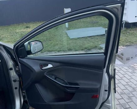 Бежевый Форд Фокус, объемом двигателя 0 л и пробегом 121 тыс. км за 9600 $, фото 7 на Automoto.ua