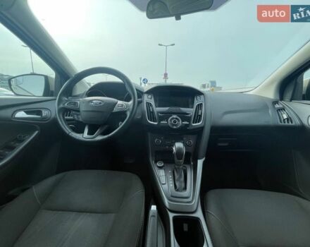 Бежевый Форд Фокус, объемом двигателя 2 л и пробегом 172 тыс. км за 8000 $, фото 4 на Automoto.ua