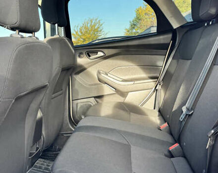 Бежевый Форд Фокус, объемом двигателя 2 л и пробегом 114 тыс. км за 9600 $, фото 17 на Automoto.ua