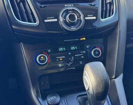 Бежевый Форд Фокус, объемом двигателя 2 л и пробегом 114 тыс. км за 9600 $, фото 22 на Automoto.ua