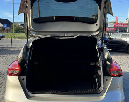 Бежевый Форд Фокус, объемом двигателя 2 л и пробегом 114 тыс. км за 9600 $, фото 20 на Automoto.ua