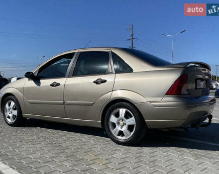 Бежевый Форд Фокус, объемом двигателя 2 л и пробегом 162 тыс. км за 3450 $, фото 1 на Automoto.ua