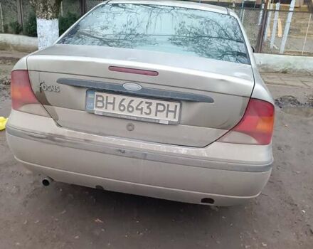 Бежевий Форд Фокус, об'ємом двигуна 1.6 л та пробігом 233 тис. км за 3700 $, фото 1 на Automoto.ua