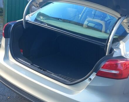 Бежевый Форд Фокус, объемом двигателя 2 л и пробегом 140 тыс. км за 7999 $, фото 7 на Automoto.ua