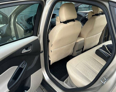 Бежевый Форд Фокус, объемом двигателя 2 л и пробегом 191 тыс. км за 7500 $, фото 12 на Automoto.ua