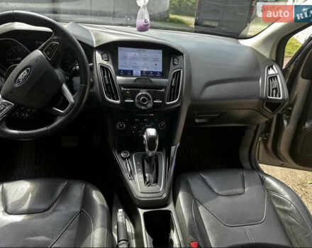 Бежевый Форд Фокус, объемом двигателя 2 л и пробегом 215 тыс. км за 11300 $, фото 9 на Automoto.ua