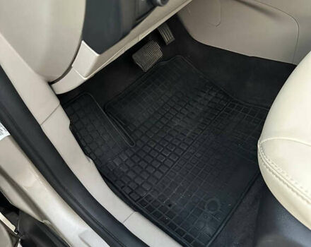 Бежевый Форд Фокус, объемом двигателя 2 л и пробегом 191 тыс. км за 7500 $, фото 7 на Automoto.ua