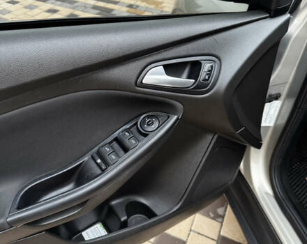 Бежевий Форд Фокус, об'ємом двигуна 2 л та пробігом 124 тис. км за 8400 $, фото 13 на Automoto.ua