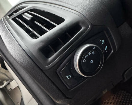 Бежевий Форд Фокус, об'ємом двигуна 2 л та пробігом 124 тис. км за 8400 $, фото 10 на Automoto.ua