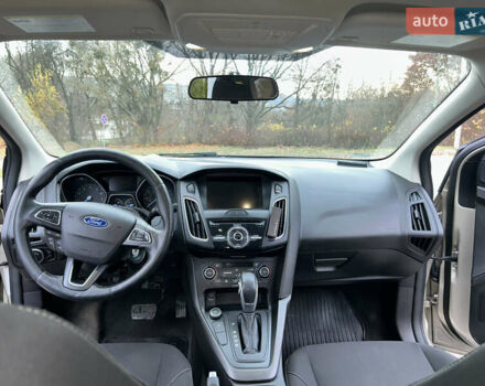 Бежевий Форд Фокус, об'ємом двигуна 2 л та пробігом 102 тис. км за 9400 $, фото 5 на Automoto.ua