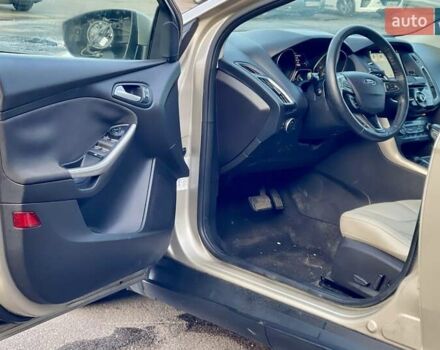 Бежевий Форд Фокус, об'ємом двигуна 2 л та пробігом 264 тис. км за 6750 $, фото 31 на Automoto.ua