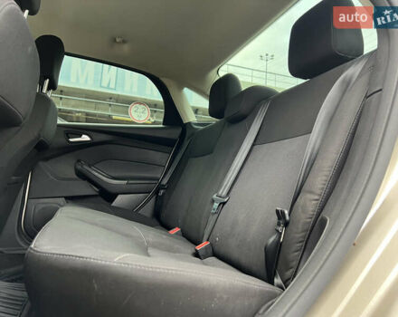 Бежевый Форд Фокус, объемом двигателя 2 л и пробегом 128 тыс. км за 7800 $, фото 43 на Automoto.ua