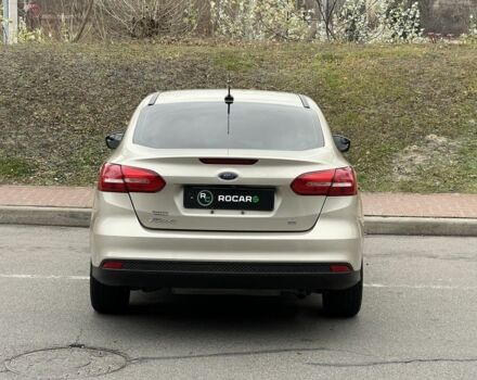 Бежевий Форд Фокус, об'ємом двигуна 2 л та пробігом 128 тис. км за 7800 $, фото 5 на Automoto.ua