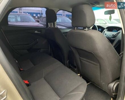 Бежевий Форд Фокус, об'ємом двигуна 2 л та пробігом 180 тис. км за 8990 $, фото 21 на Automoto.ua