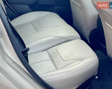 Бежевий Форд Фокус, об'ємом двигуна 2 л та пробігом 264 тис. км за 6750 $, фото 27 на Automoto.ua