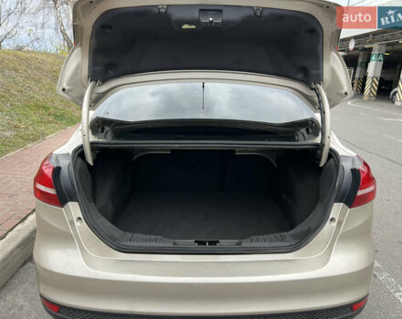 Бежевый Форд Фокус, объемом двигателя 2 л и пробегом 128 тыс. км за 7800 $, фото 44 на Automoto.ua