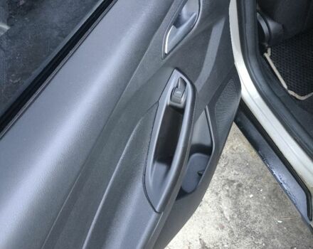 Бежевий Форд Фокус, об'ємом двигуна 2 л та пробігом 180 тис. км за 8500 $, фото 7 на Automoto.ua