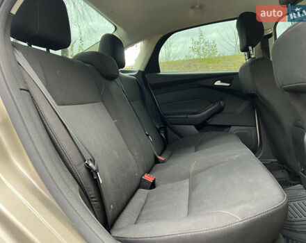 Бежевый Форд Фокус, объемом двигателя 2 л и пробегом 128 тыс. км за 7800 $, фото 50 на Automoto.ua