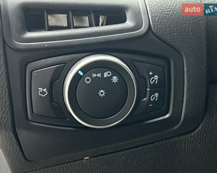 Бежевый Форд Фокус, объемом двигателя 2 л и пробегом 128 тыс. км за 7800 $, фото 33 на Automoto.ua