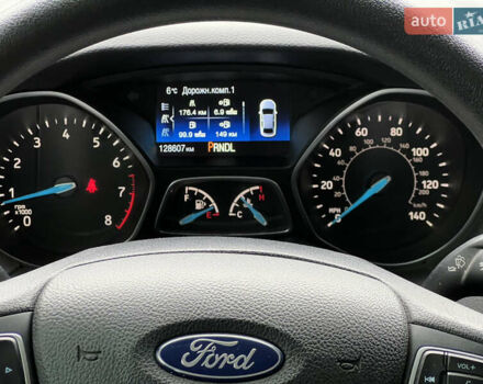 Бежевый Форд Фокус, объемом двигателя 2 л и пробегом 128 тыс. км за 7800 $, фото 35 на Automoto.ua