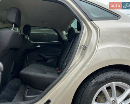 Бежевый Форд Фокус, объемом двигателя 2 л и пробегом 128 тыс. км за 7800 $, фото 41 на Automoto.ua