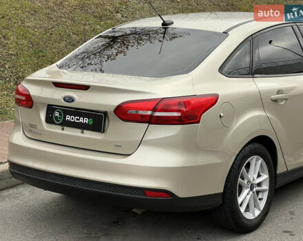 Бежевый Форд Фокус, объемом двигателя 2 л и пробегом 128 тыс. км за 7800 $, фото 27 на Automoto.ua