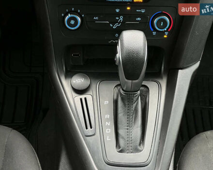 Бежевый Форд Фокус, объемом двигателя 2 л и пробегом 128 тыс. км за 7800 $, фото 39 на Automoto.ua