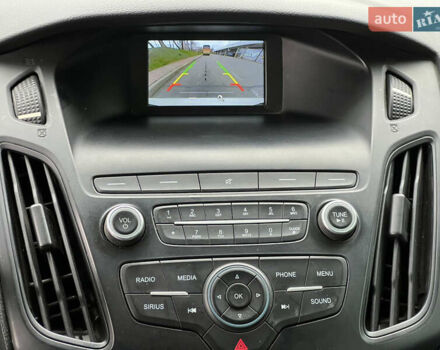 Бежевый Форд Фокус, объемом двигателя 2 л и пробегом 128 тыс. км за 7800 $, фото 40 на Automoto.ua