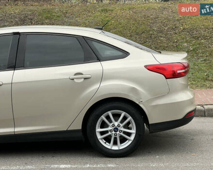 Бежевый Форд Фокус, объемом двигателя 2 л и пробегом 128 тыс. км за 7800 $, фото 12 на Automoto.ua