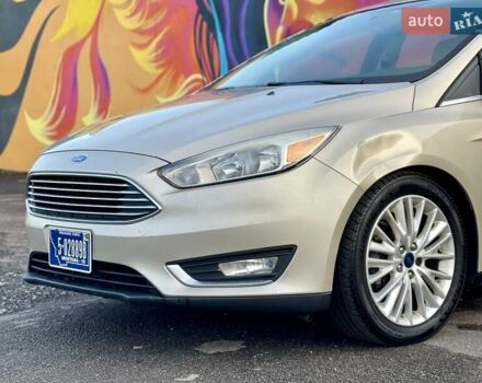 Бежевий Форд Фокус, об'ємом двигуна 2 л та пробігом 264 тис. км за 6750 $, фото 5 на Automoto.ua