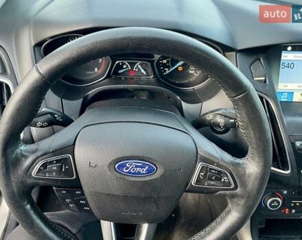 Бежевий Форд Фокус, об'ємом двигуна 2 л та пробігом 264 тис. км за 6750 $, фото 41 на Automoto.ua