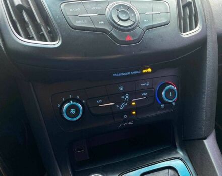 Бежевий Форд Фокус, об'ємом двигуна 2 л та пробігом 180 тис. км за 8990 $, фото 20 на Automoto.ua