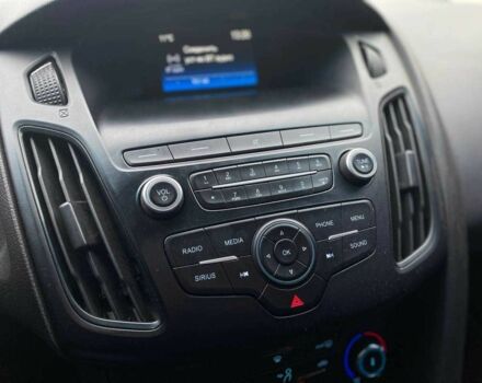 Бежевий Форд Фокус, об'ємом двигуна 2 л та пробігом 180 тис. км за 8990 $, фото 19 на Automoto.ua