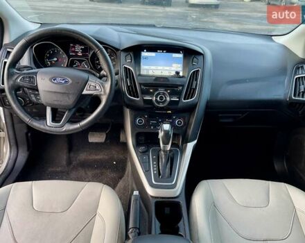 Бежевий Форд Фокус, об'ємом двигуна 2 л та пробігом 264 тис. км за 6750 $, фото 35 на Automoto.ua