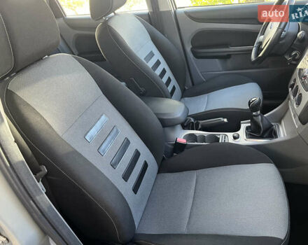 Бежевый Форд Фокус, объемом двигателя 0 л и пробегом 220 тыс. км за 6200 $, фото 16 на Automoto.ua