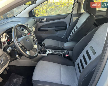 Бежевый Форд Фокус, объемом двигателя 0 л и пробегом 220 тыс. км за 6200 $, фото 13 на Automoto.ua