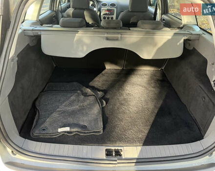 Бежевый Форд Фокус, объемом двигателя 0 л и пробегом 220 тыс. км за 6200 $, фото 25 на Automoto.ua