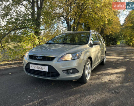 Бежевый Форд Фокус, объемом двигателя 0 л и пробегом 220 тыс. км за 6200 $, фото 1 на Automoto.ua