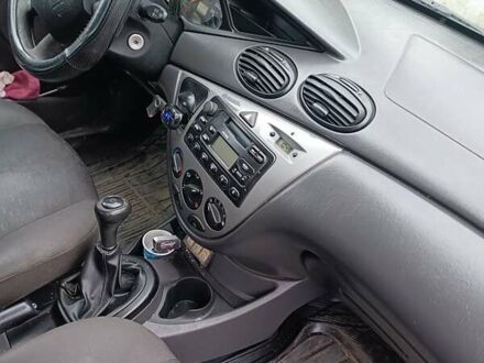 Бежевий Форд Фокус, об'ємом двигуна 1.6 л та пробігом 233 тис. км за 3700 $, фото 1 на Automoto.ua